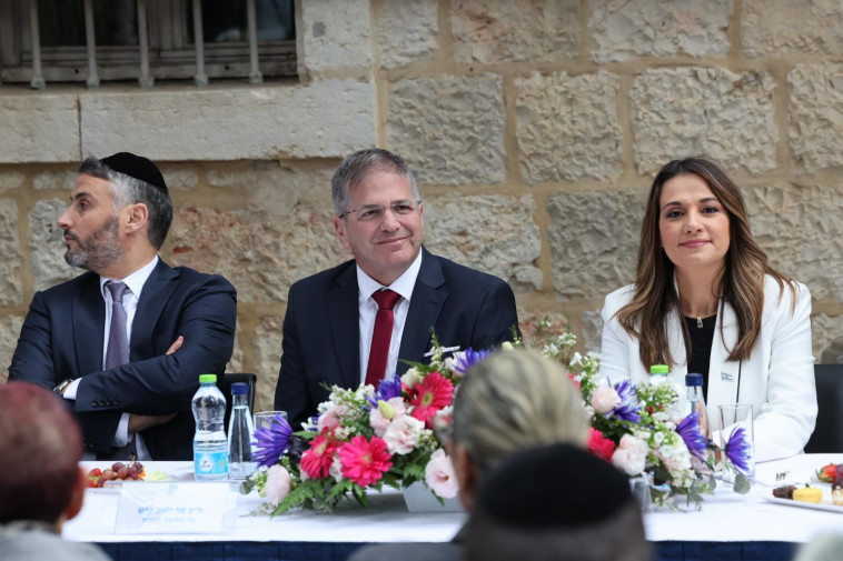 טקס חילופי השרים במשרד החינוך