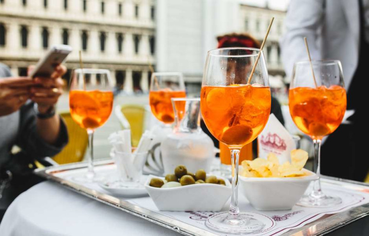 אפריטיבו באיטליה