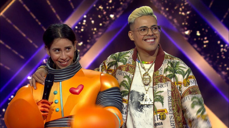 סטטיק ושרית פולק 