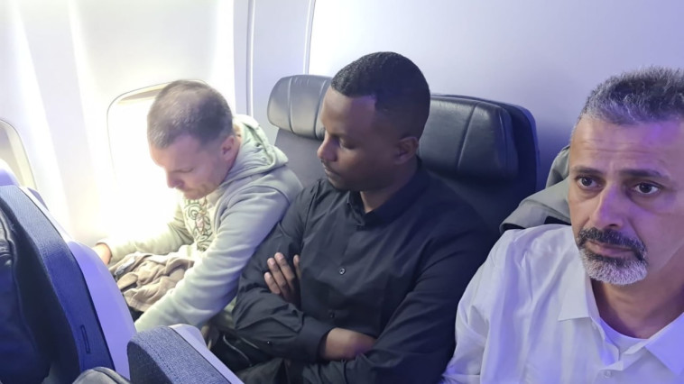 שי אביטל בדרך לארץ