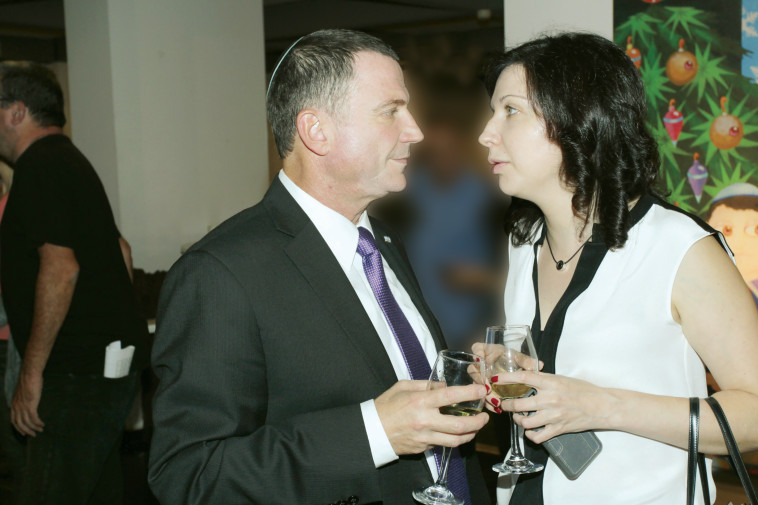 יושב ראש הכנסת יולי אדלשטיין, עם בת הזוג שלו אירנה נבזלין