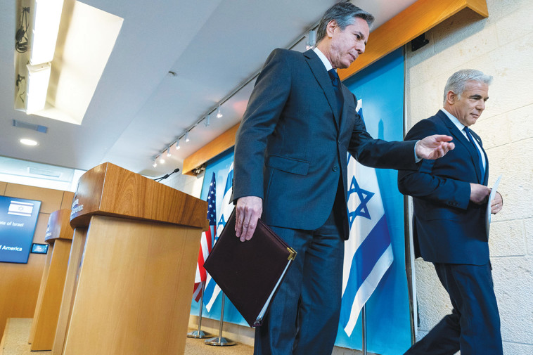 לפיד ובלינקן מתוך פסגת הנגב ב-28 במרץ 2022 