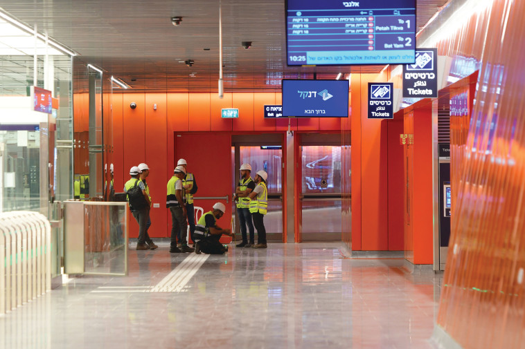 הרכבת הקלה הקו האדום