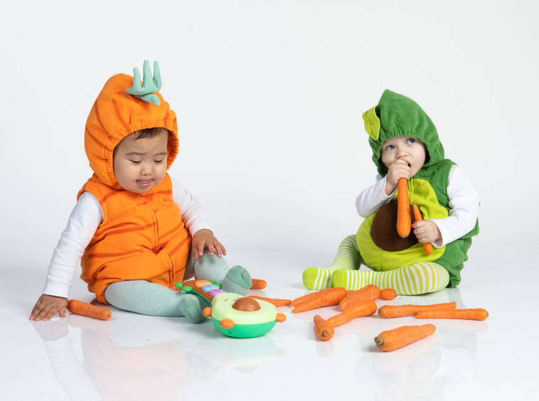 גזר ואבוקדו שובבים. קרטרס תחפושות במבצע 99.90 שח