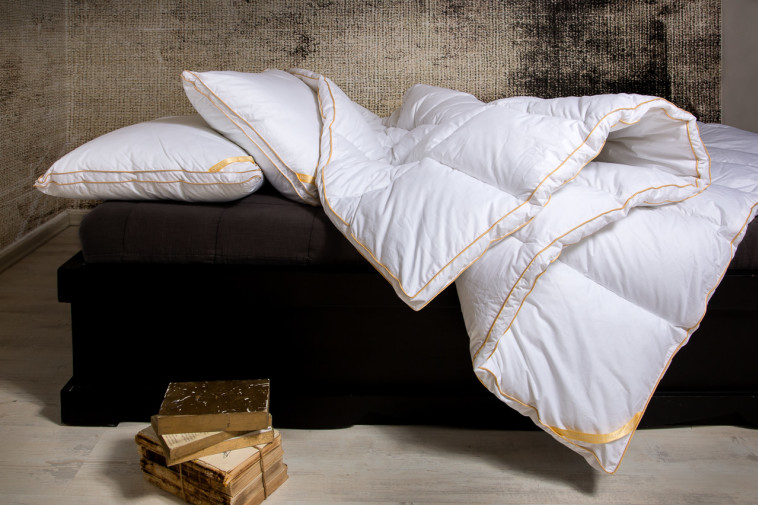 שמיכת פוך סינתטי, ורדינון