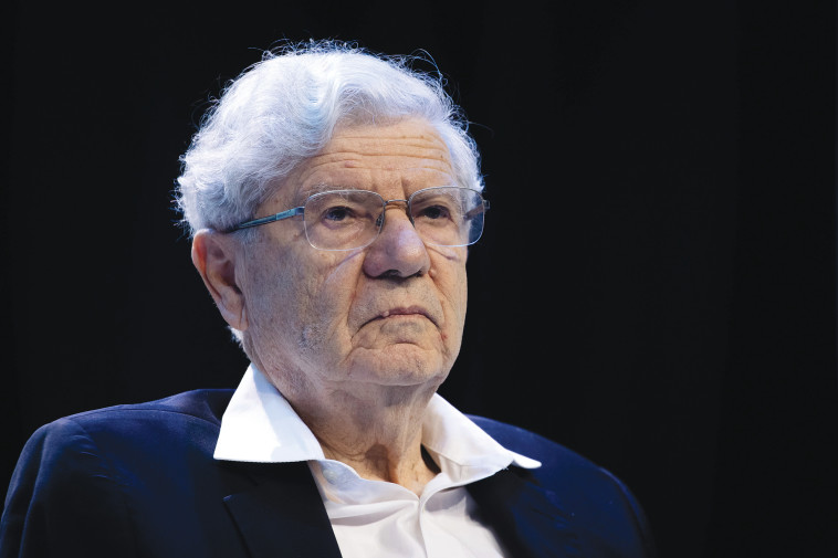 השופט אהרן ברק  