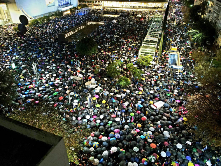 80 אלף מפגינים נגד הממשלה בתל אביב