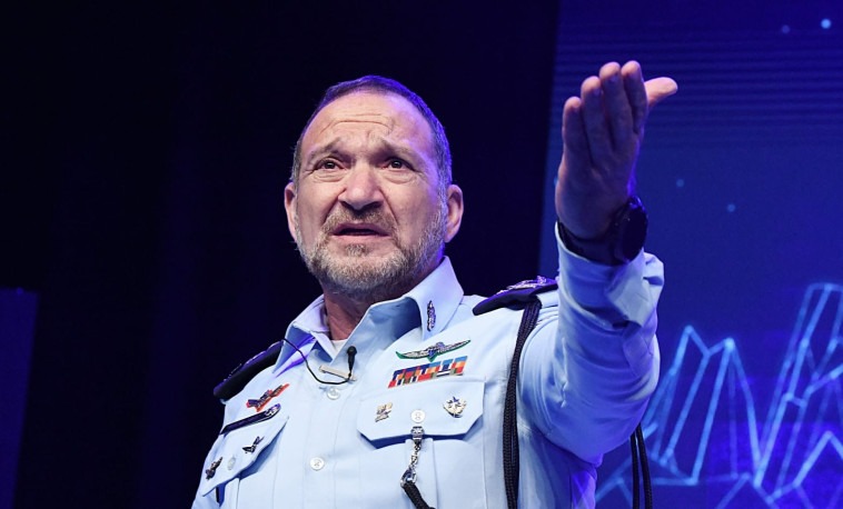 המפכ''ל קובי שבתאי 