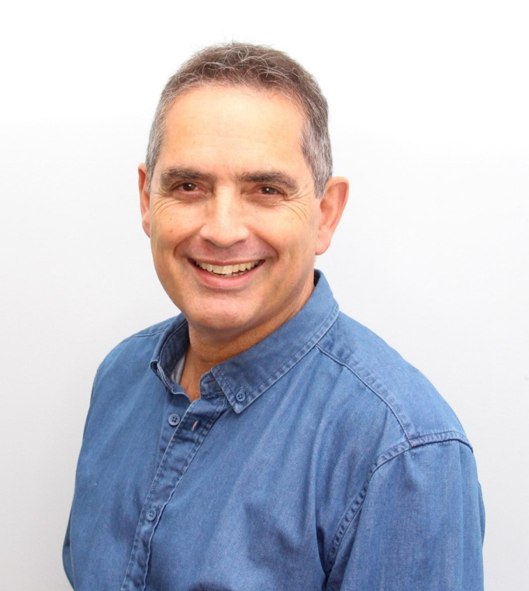 פרופ' רועי לנדסברג