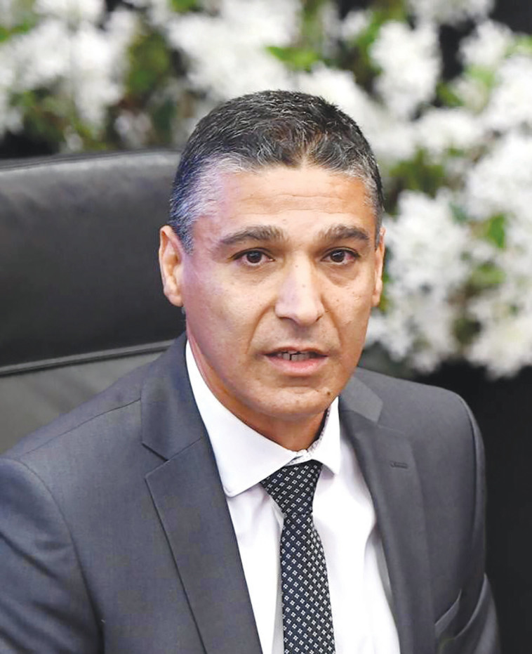 משה לארי, מנכ''ל בנק מזרחי-טפחות