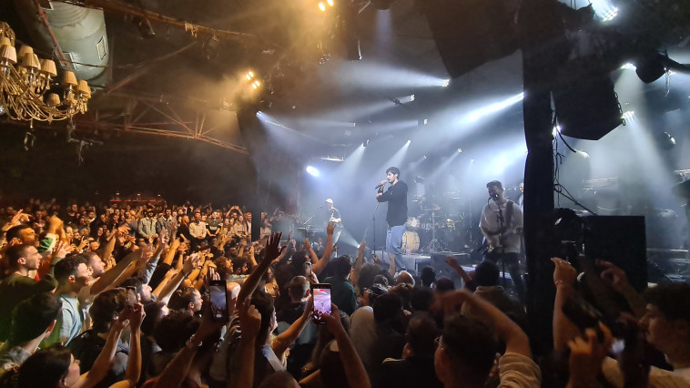 תמיר בר בהופעה