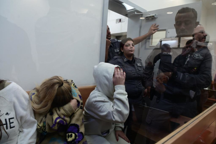 החשודות בהברחת הסמים בבית המשפט