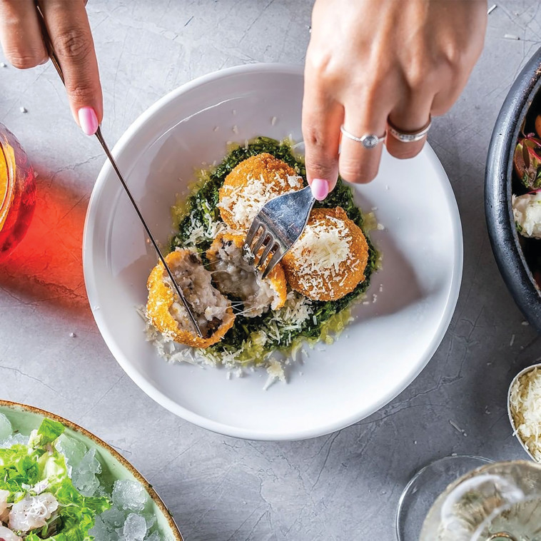 ארנצ'יני, מסעדת ''בלאגו''