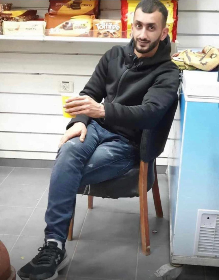 אדם אבו עסא