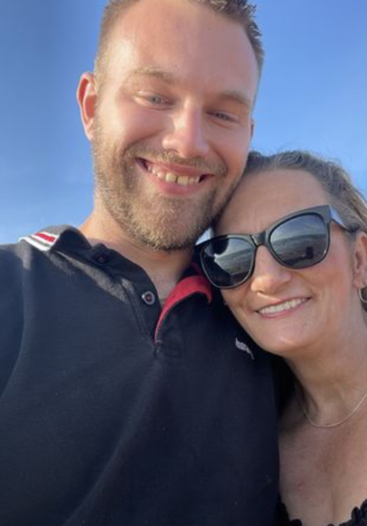 לא נותנים לזרים לקבוע להם כיצד לחיות