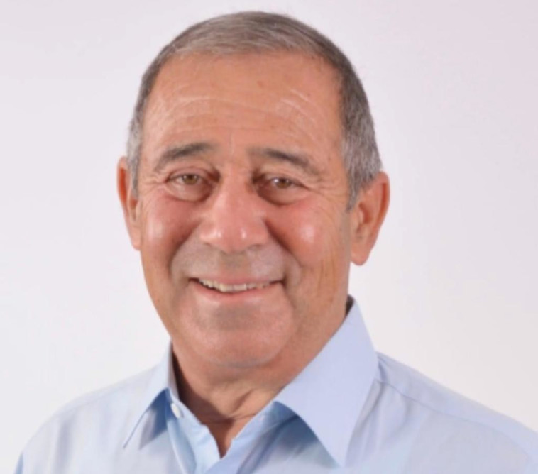 ראש עיריית נס ציונה שמואל בוקסר