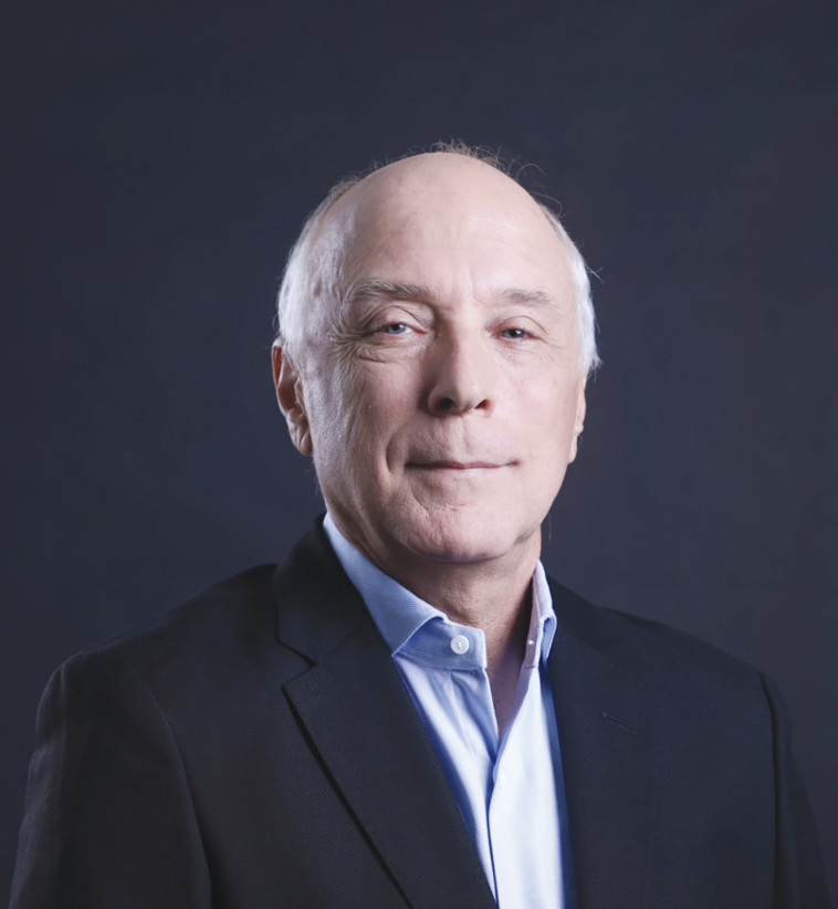 אבי יעקובוביץ׳ 