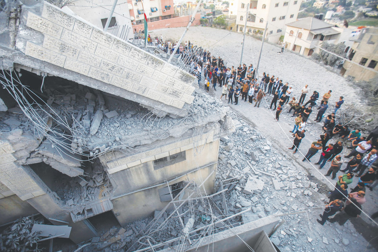 הריסת בית המחבל 