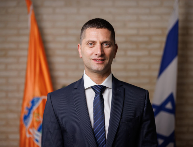 ראש עיריית נשר, רועי לוי