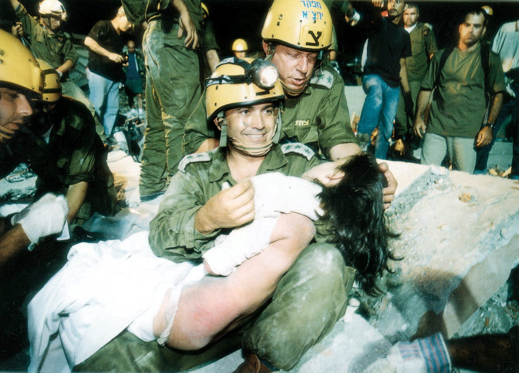 חילוץ שירן פרנקו ברעידת האדמה בטורקיה ב-1999