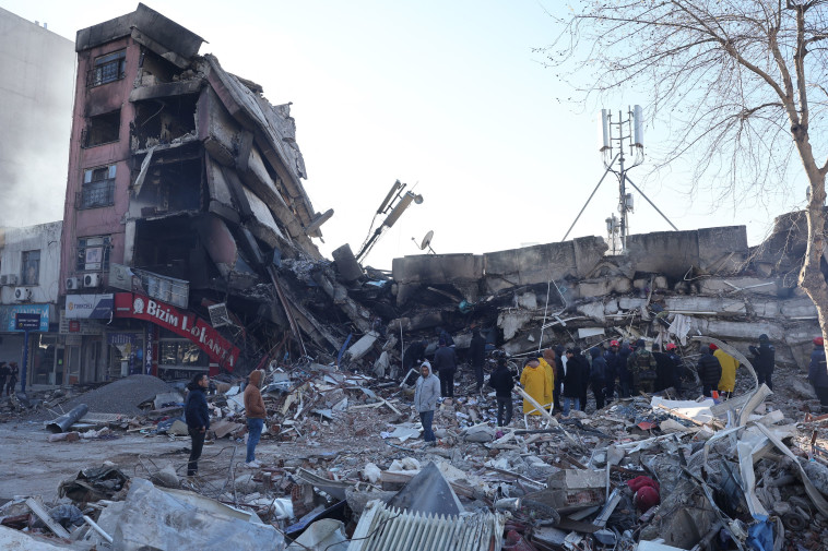 רעידת האדמה בטורקיה (צילום: ADEM ALTAN/AFP via Getty Images)