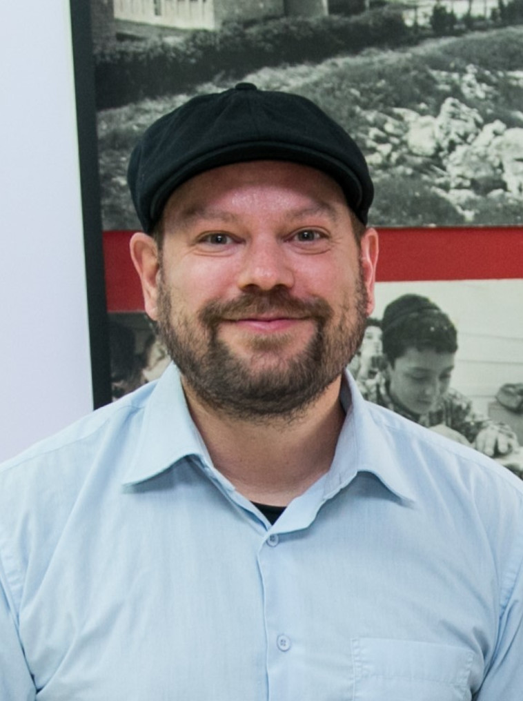 ד''ר צביקה אור