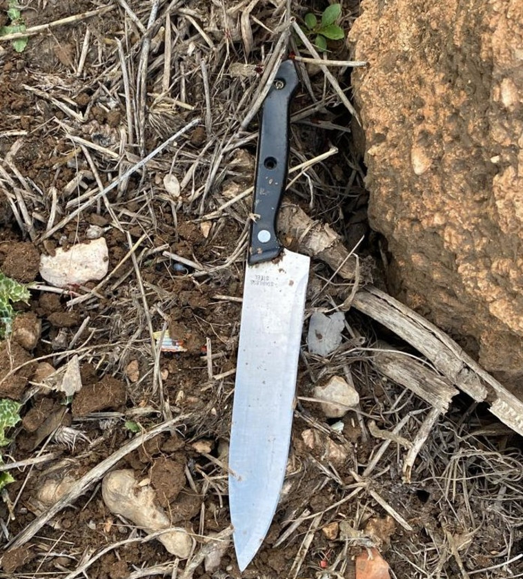 הסכין בה השתמש המחבל בניסיון הפיגוע סמוך לחברון