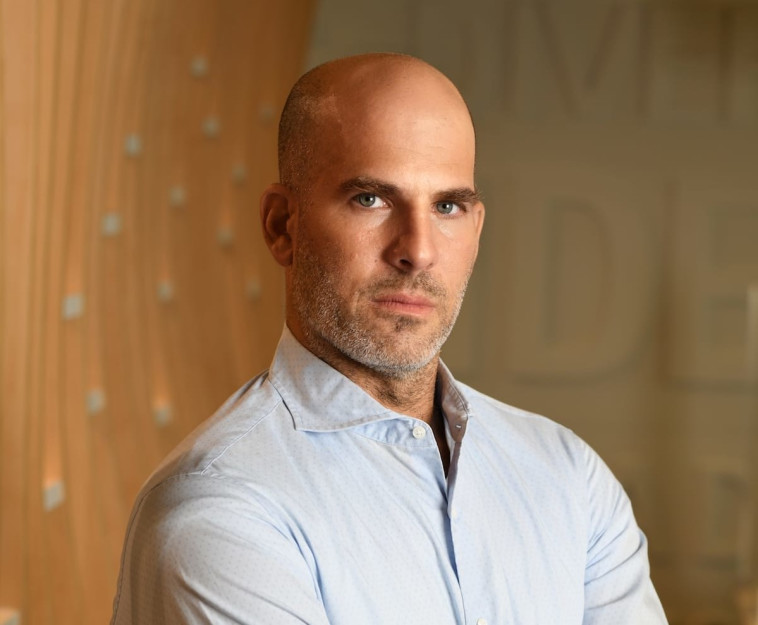 אופיר גולומבק מנהל המגזר הפיננסי באקסנצ'ר ישראל