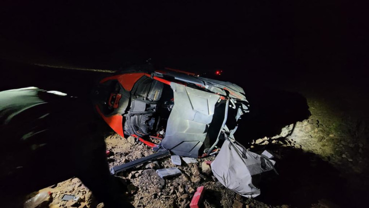 רכבו של החשוד, עליו איבד שליטה במהלך המרדף 