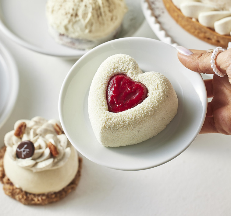 וולנטיין לבן מייזון קייזר