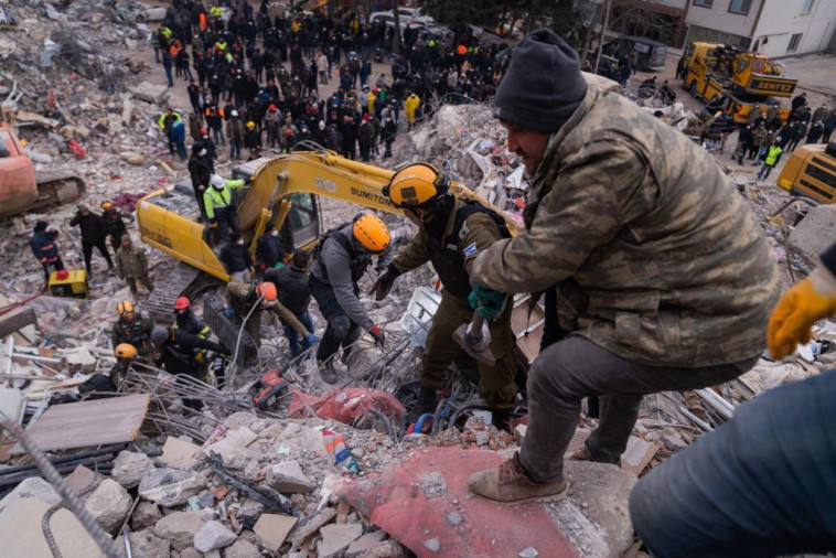 משלחת ''ענפי זית'' בטורקיה לאחר רעידת האדמה