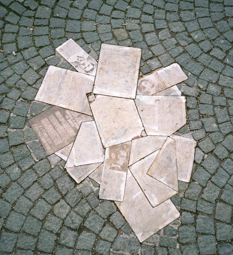 אנדרטה לזכר הוורד הלבן 