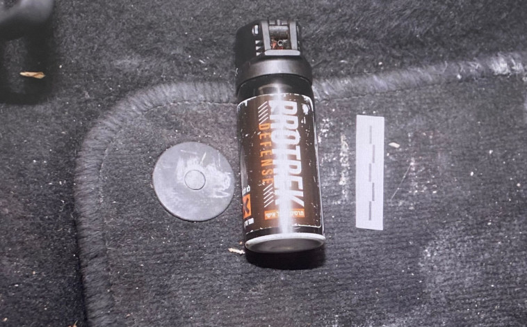 גז הפלפל עמו תקף החשוד 