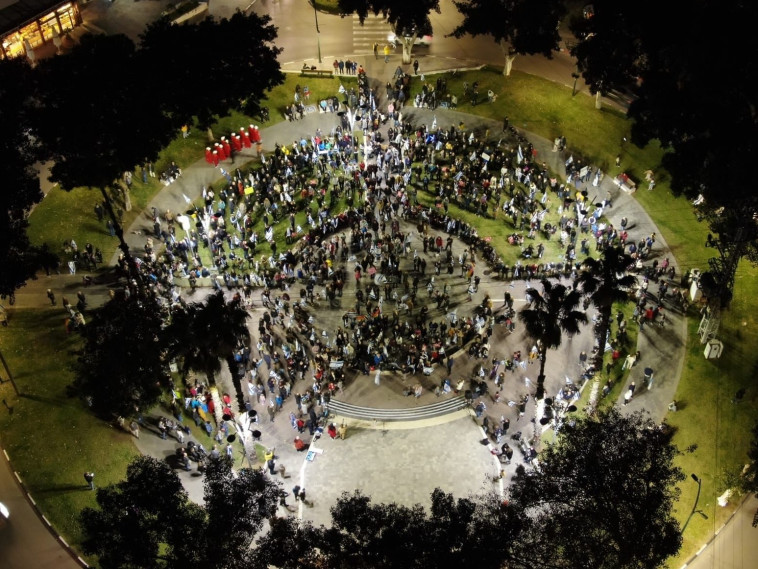 הפגנה נגד הרפורמה ברמת השרון