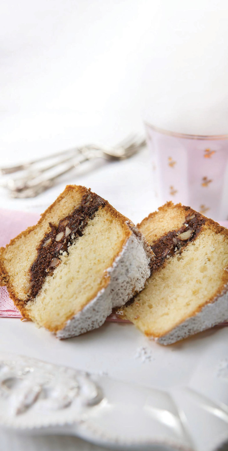 עוגת אגוזים וקינמון