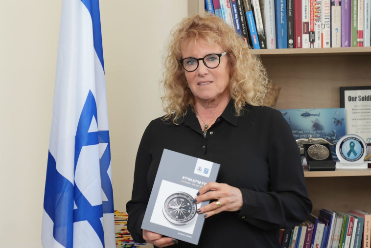 נציבת קבילות החיילים. תא''ל (מיל') רחלי טבת ויזל