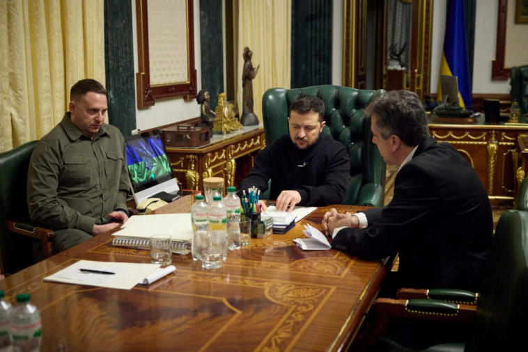 ולודמיר זלנסקי, אלי כהן