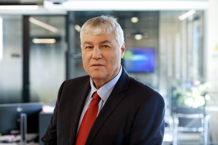 ''שליש מהעובדים שלנו בחברה הם עובדים ותיקים''. ירון גלבוע