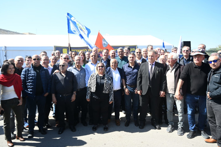 מחאה ברשויות מקומיות 