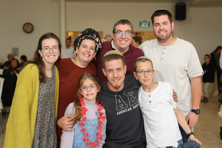 משפחתם של הלל מנחם ויגל יעקב יניב ז''ל