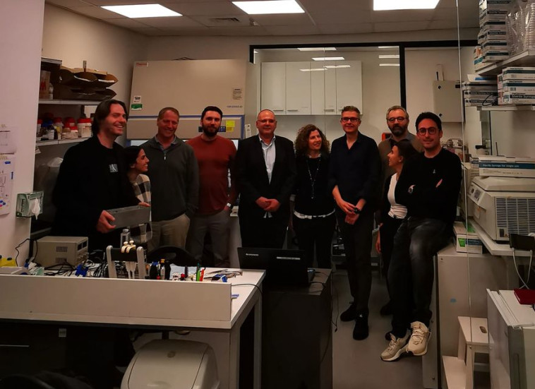 צוות זפריון למחקר אליס המחלה בחלל