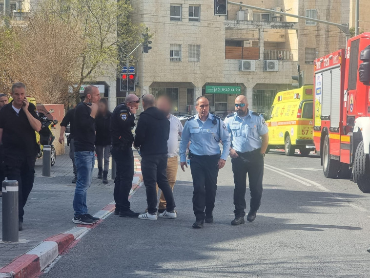 כוחות משטרה בזירת פיצוץ בלון הגז בירושלים (צילום: דוברות המשטרה)