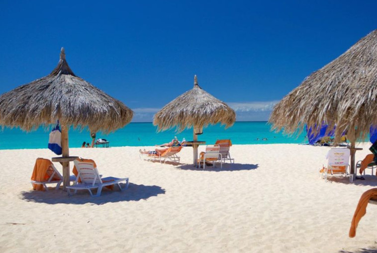 Eagle Beach - ארובה, האיים הקריביים&nbsp;