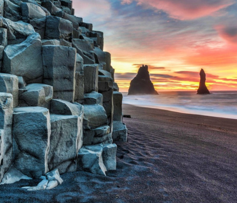 Reynisfjara Beach - ויק, איסלנד (צילום: צילום מסך אינסטגרם)