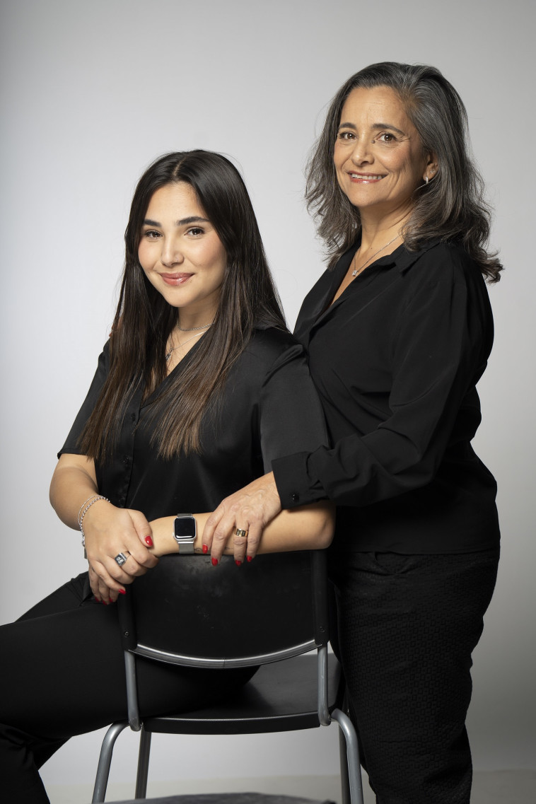 שרונה רומנו לזר וניצן לזר