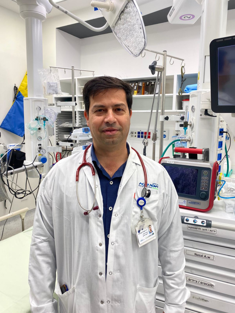 ד''ר אביגדור חברוני