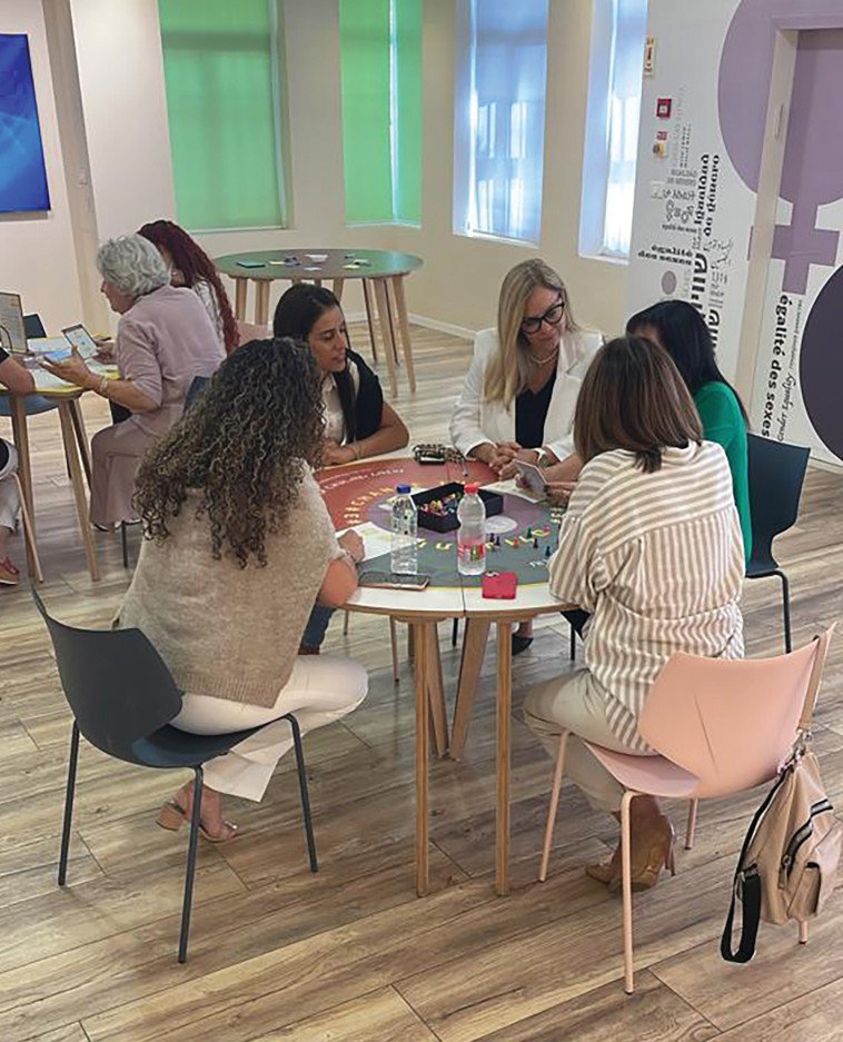 פעילות נעמת