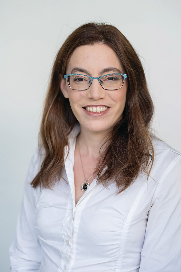 עו''ד אלה אלון