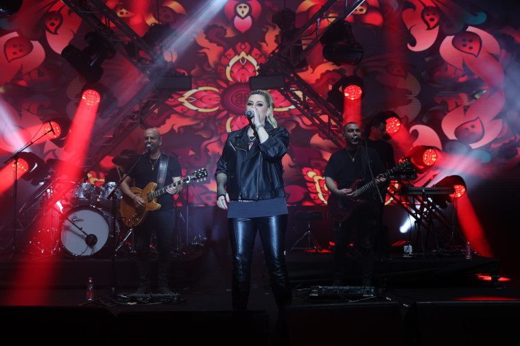 שרית חדד באירוע של פרטנר