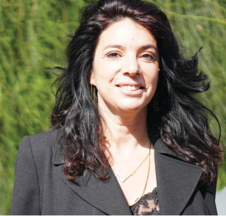 ענבל רון מנכלית רשת דרור בתי חינוך